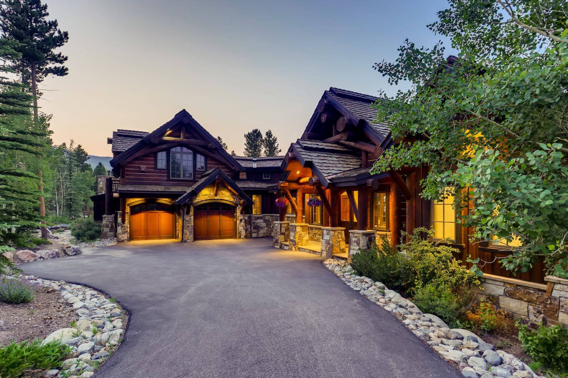 Ski Hi Lodge - Image 32