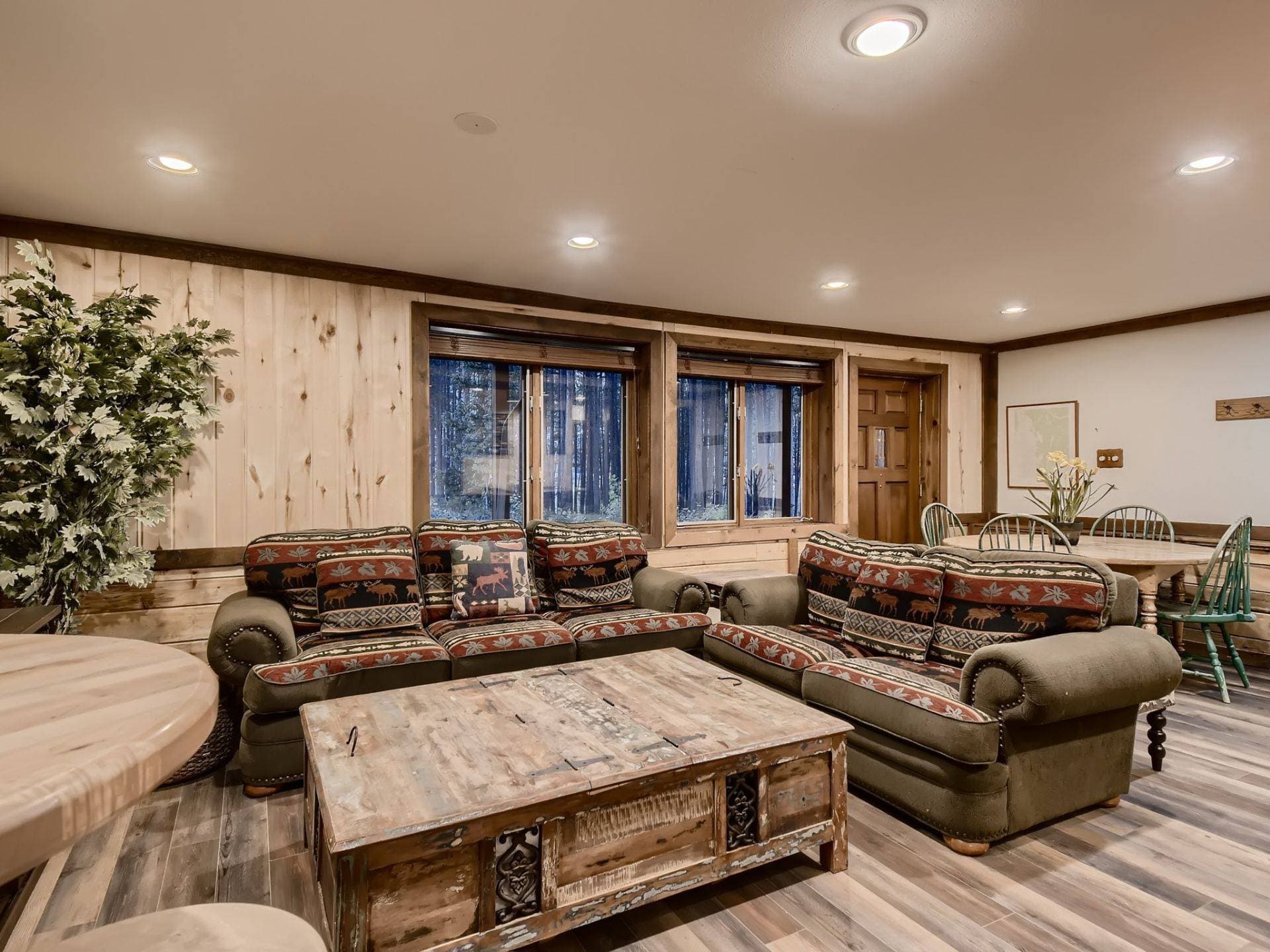 Breck Lodge House - Image 6