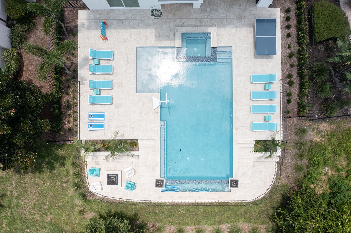 The Glamorous Getaway - Image 57