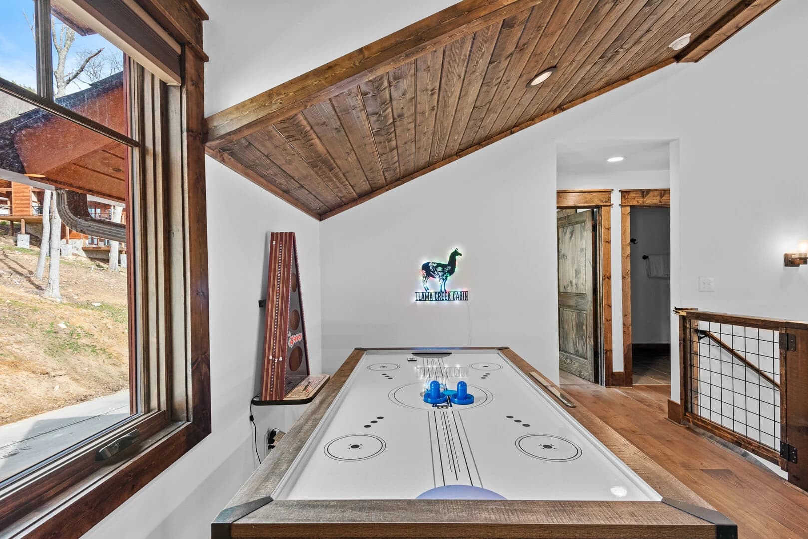 Llama Creek Cabin at Eagles Nest - Image 31