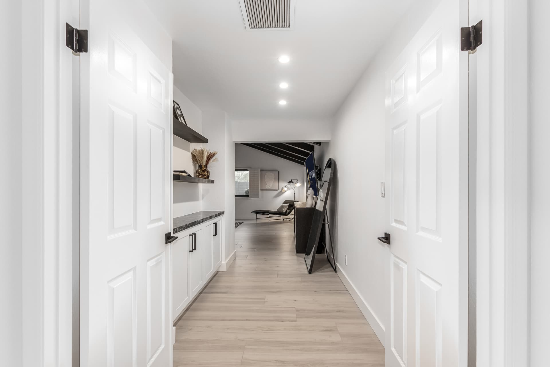 Ace Modern Escape - Image 14