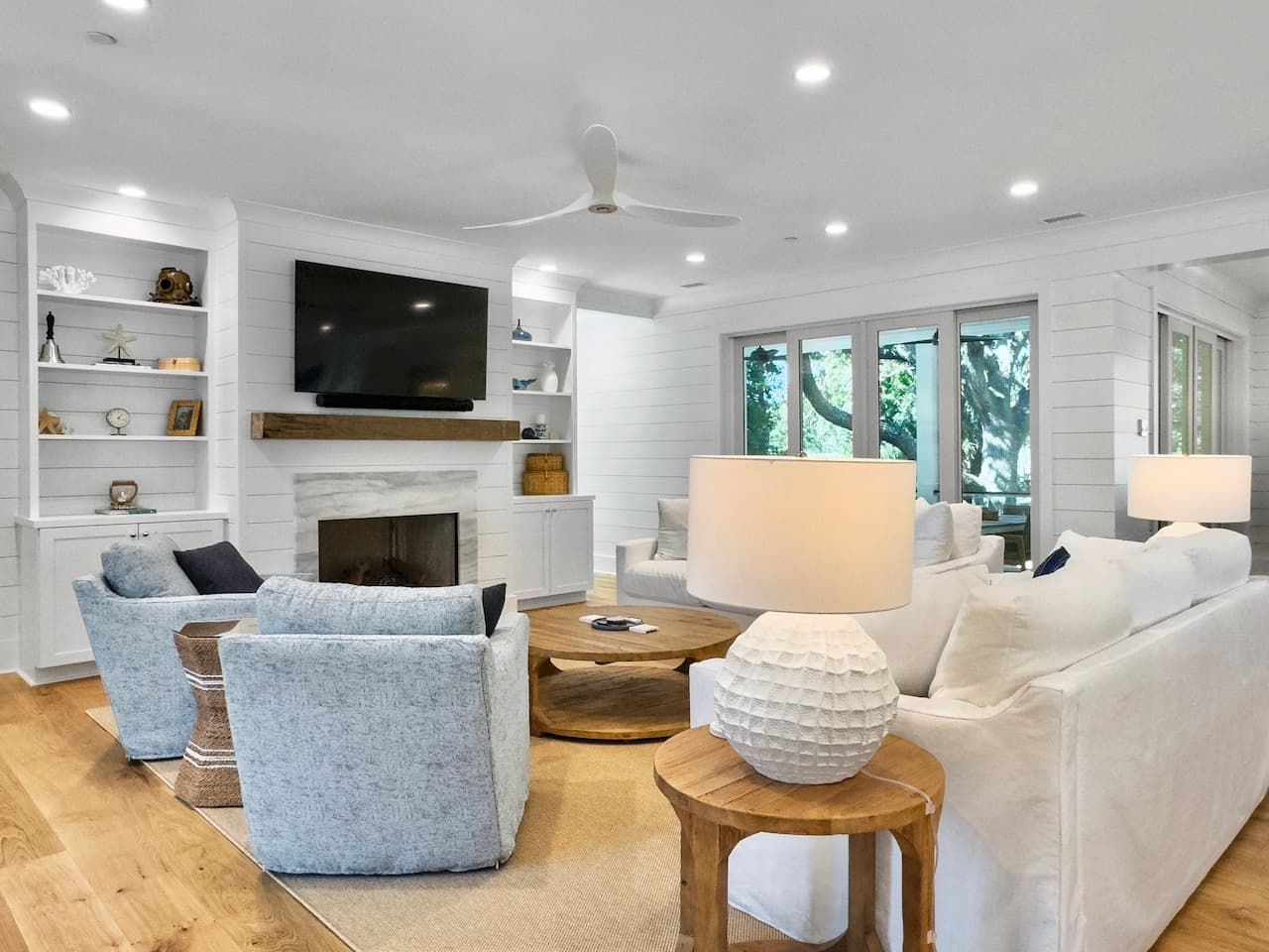 Cameron by the Sea - Image 6