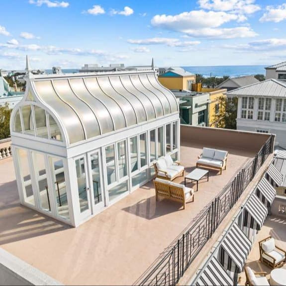 Penthouse on the Park - Image 1