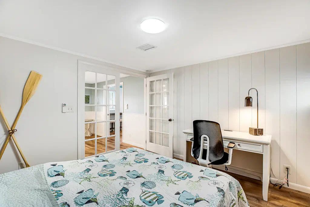 Sunset Bay - Image 28