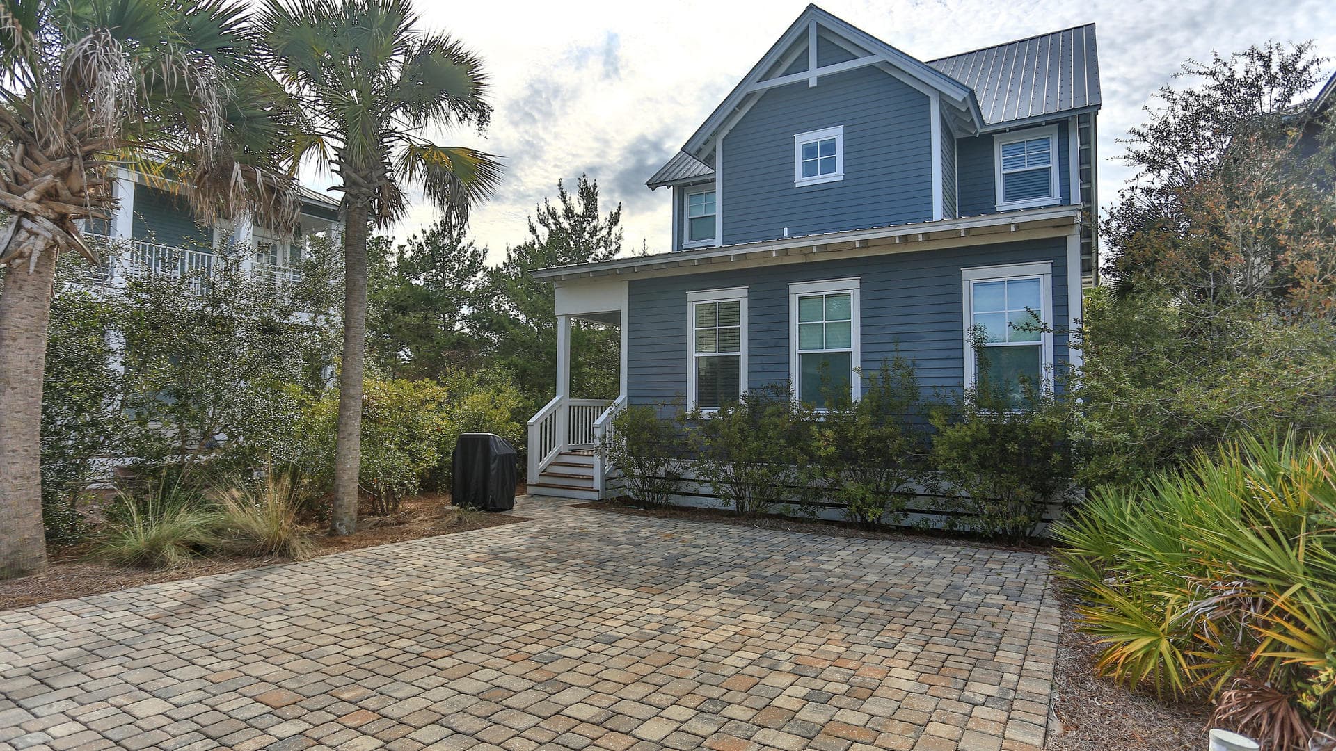 Family Ties - Image 31