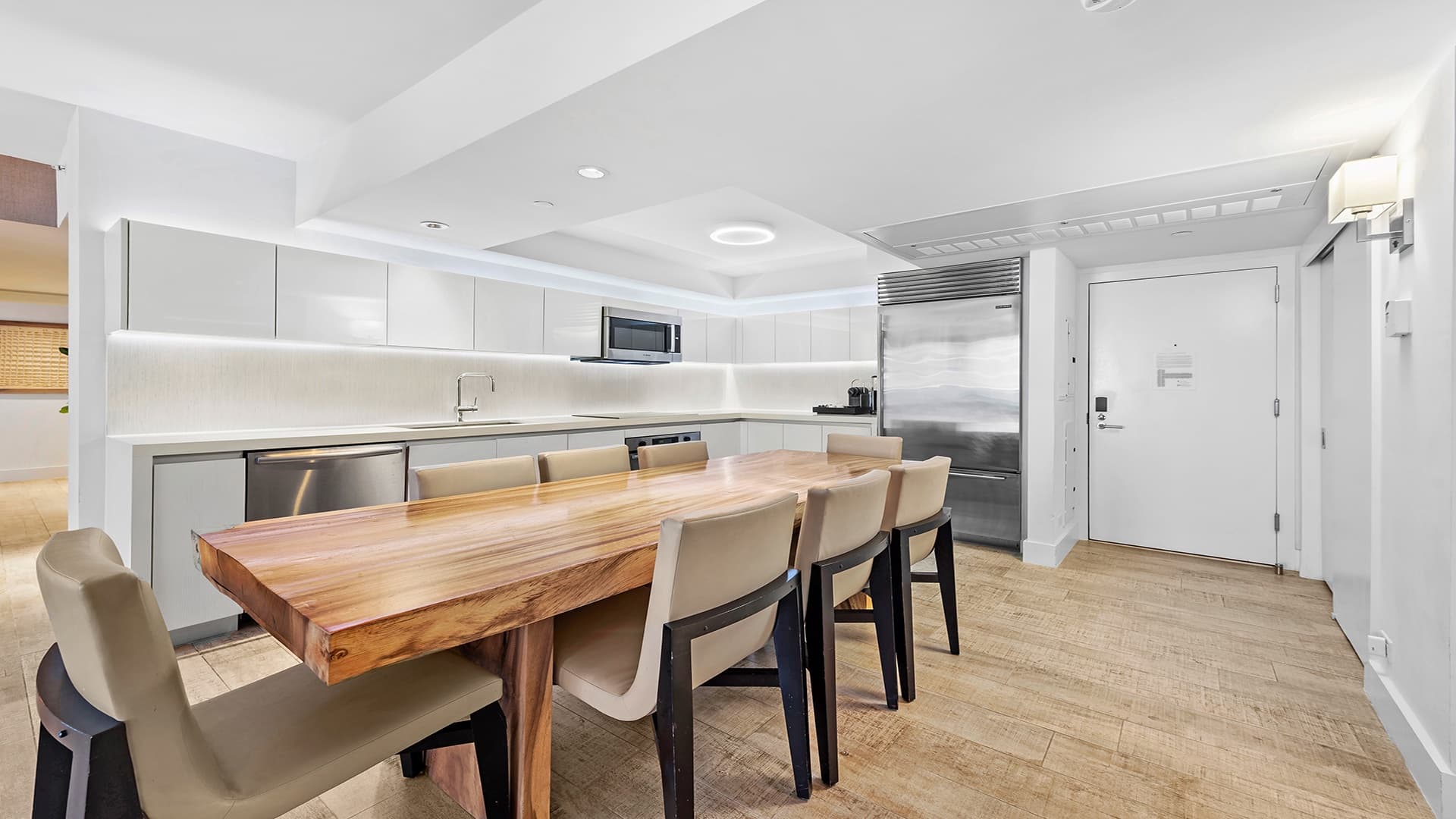 1 Hotel & Homes Residence #904 - Image 4