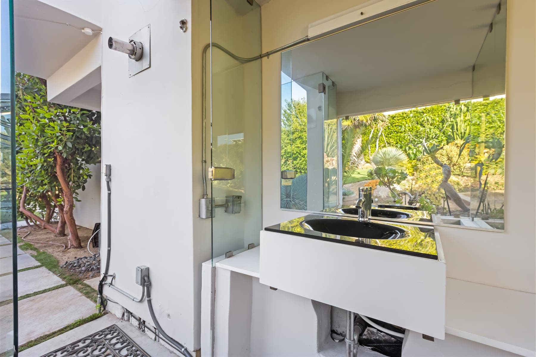 Malibu Sunset Oasis - Image 78