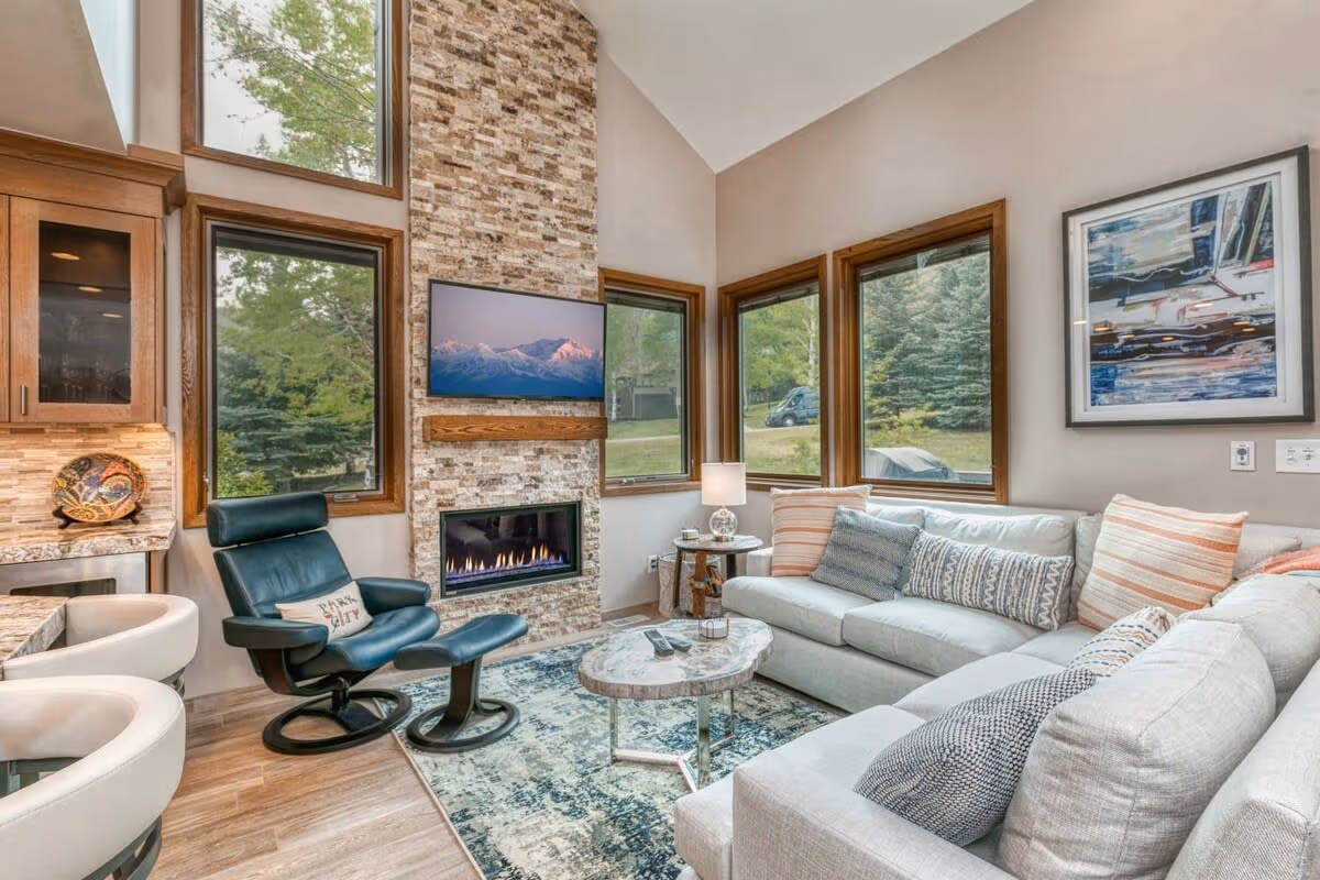 Slopeside Vista Loft - Image 4