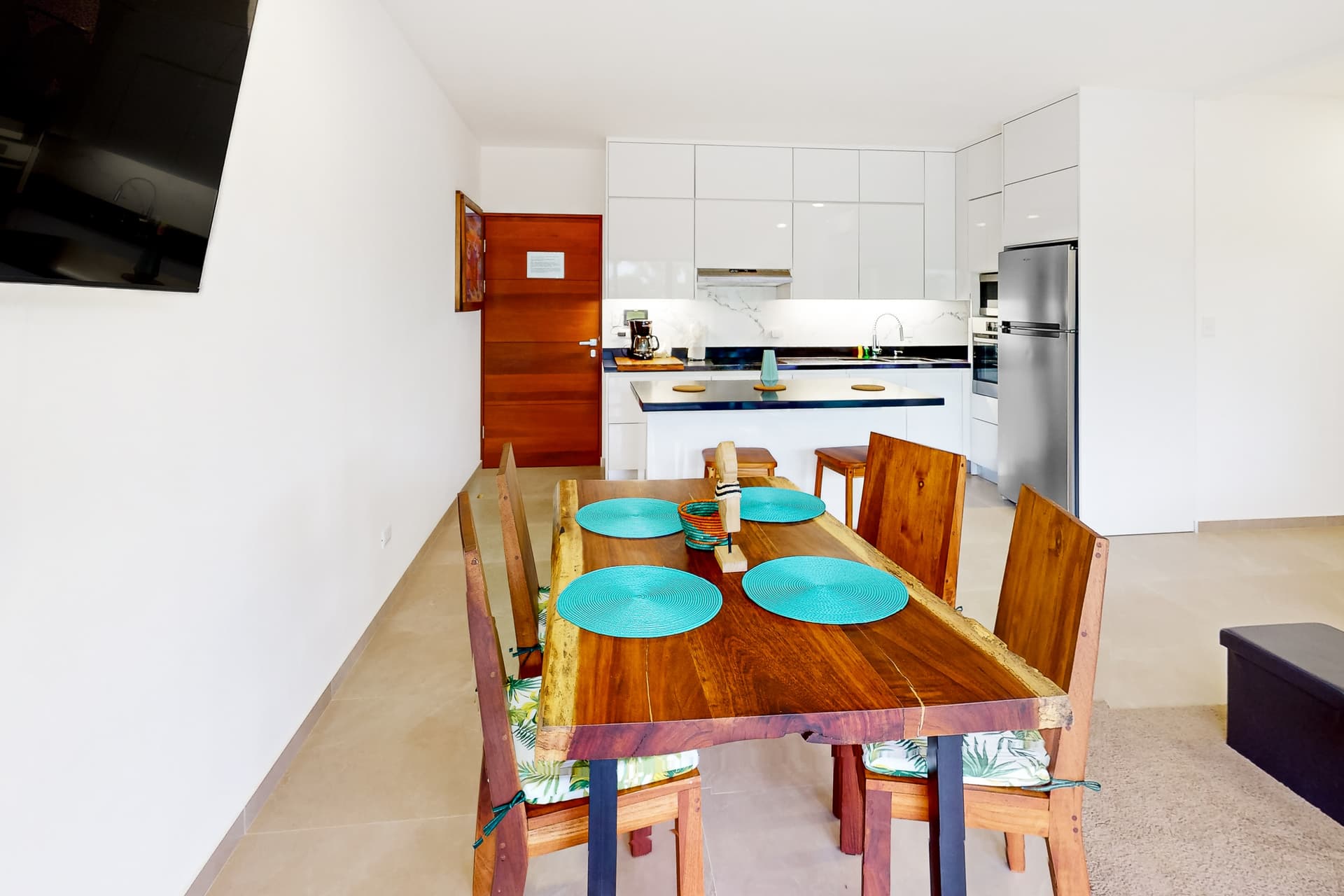 Coral Home 2 - Image 6