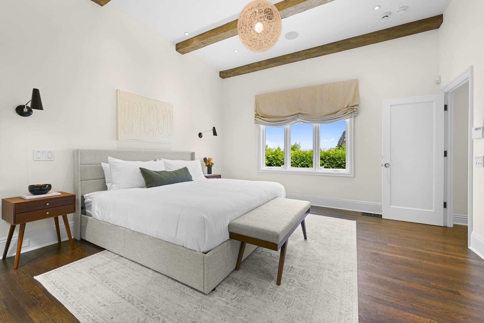 Summerland - Image 13