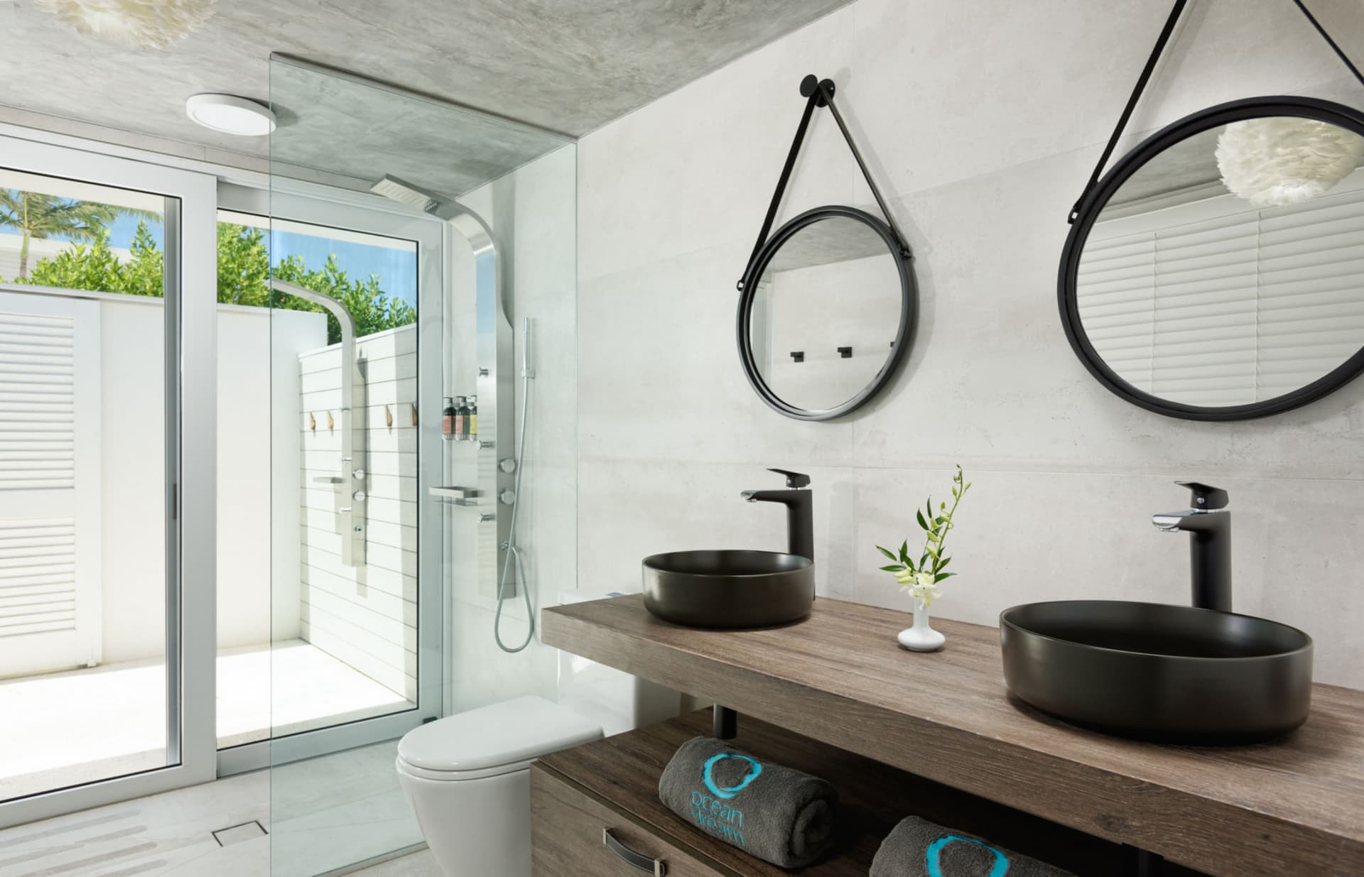 Aqua Ocean Villa - Image 7