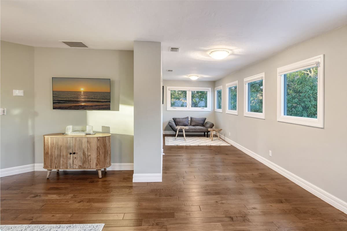 Mermaids Oasis - Image 30