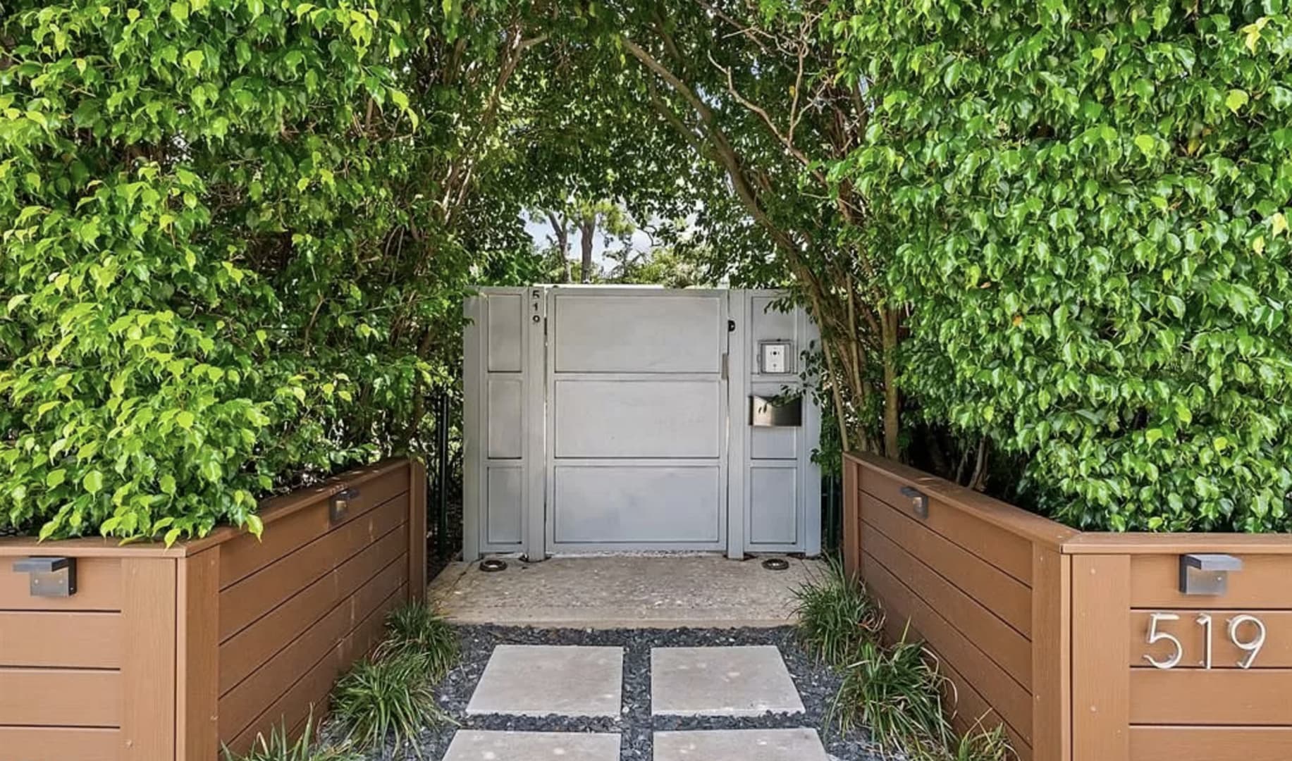 Wilton Manors Oasis - Image 36