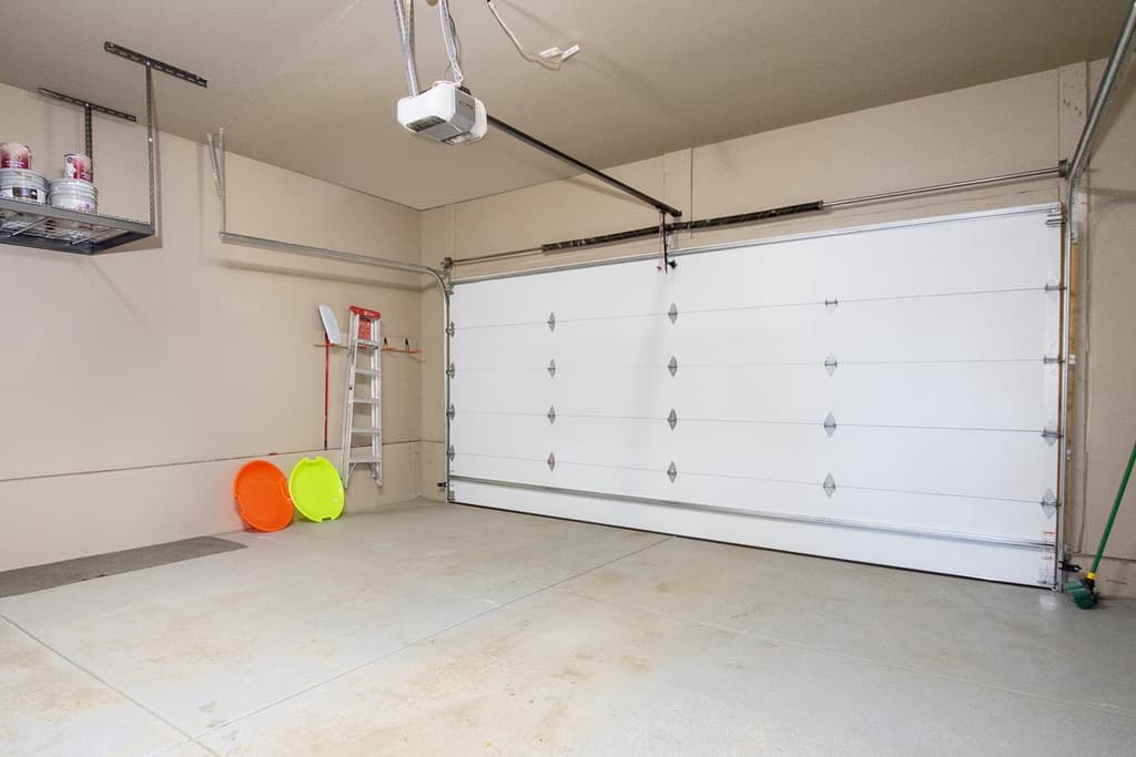 Sunset Summit Townhome - Image 40