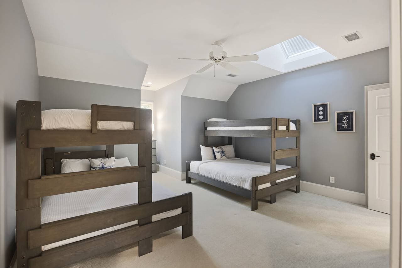 Otter Island Getaway - Image 15