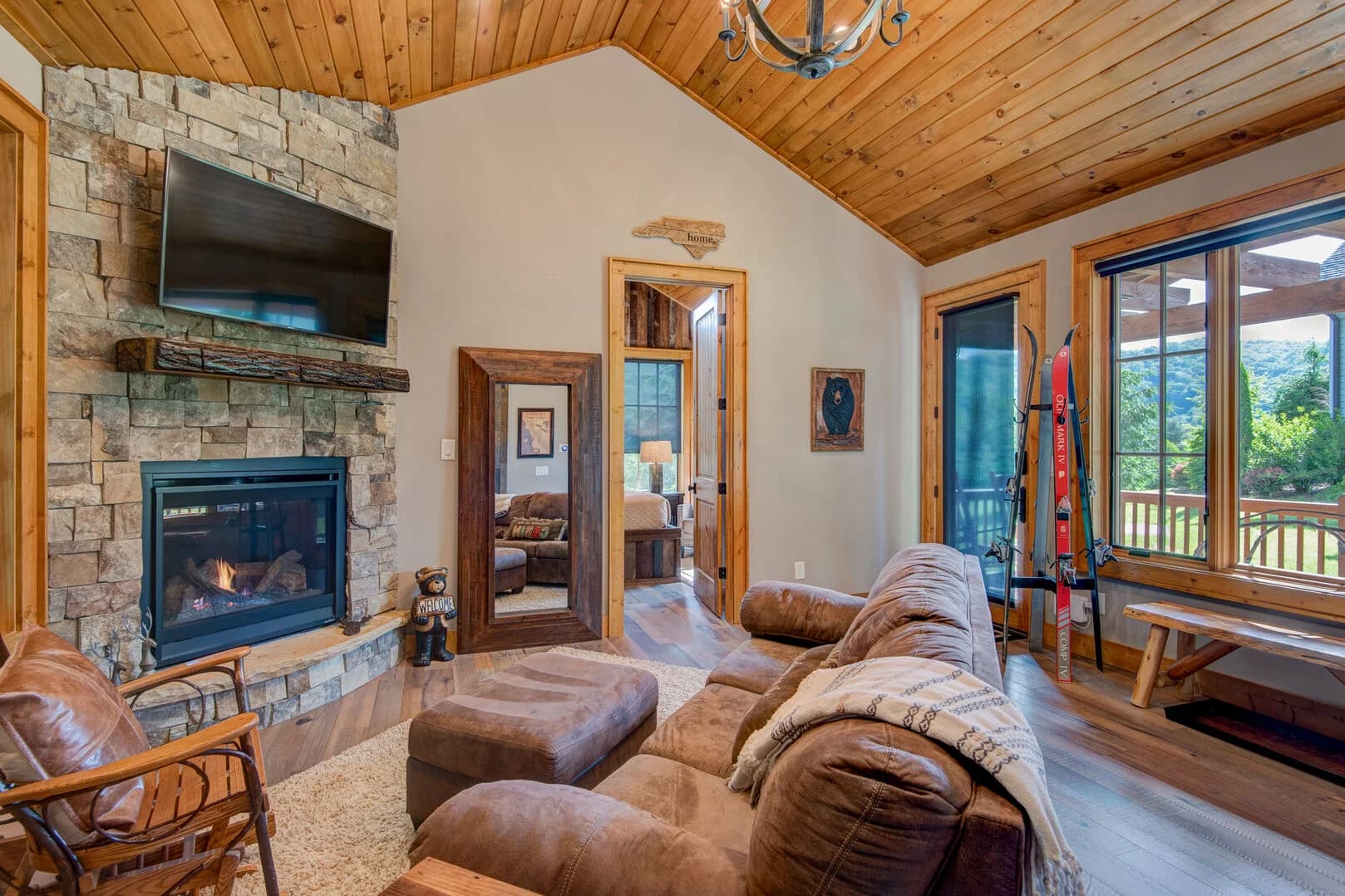 Banner View - Image 9