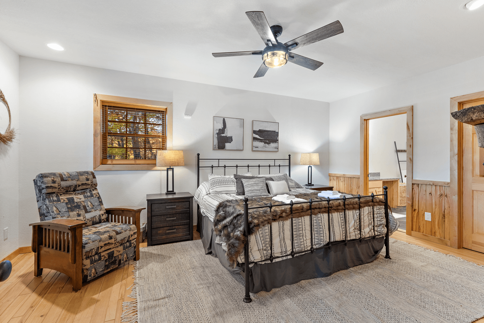 Foxtail Cabin - Image 36