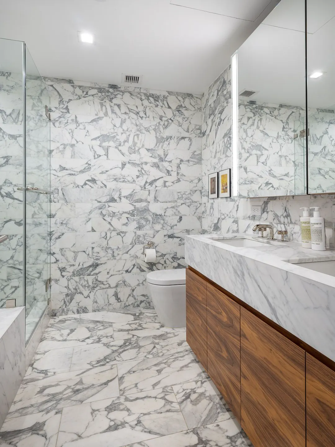 Astor House - Image 11