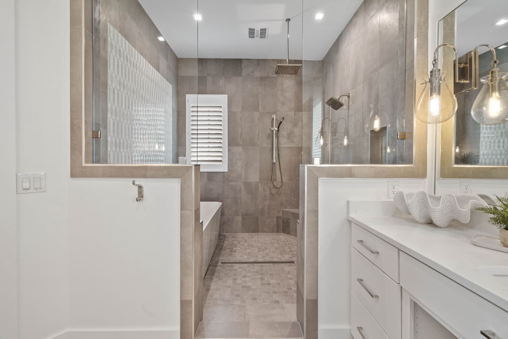 Eyes on Sunrise - Image 73