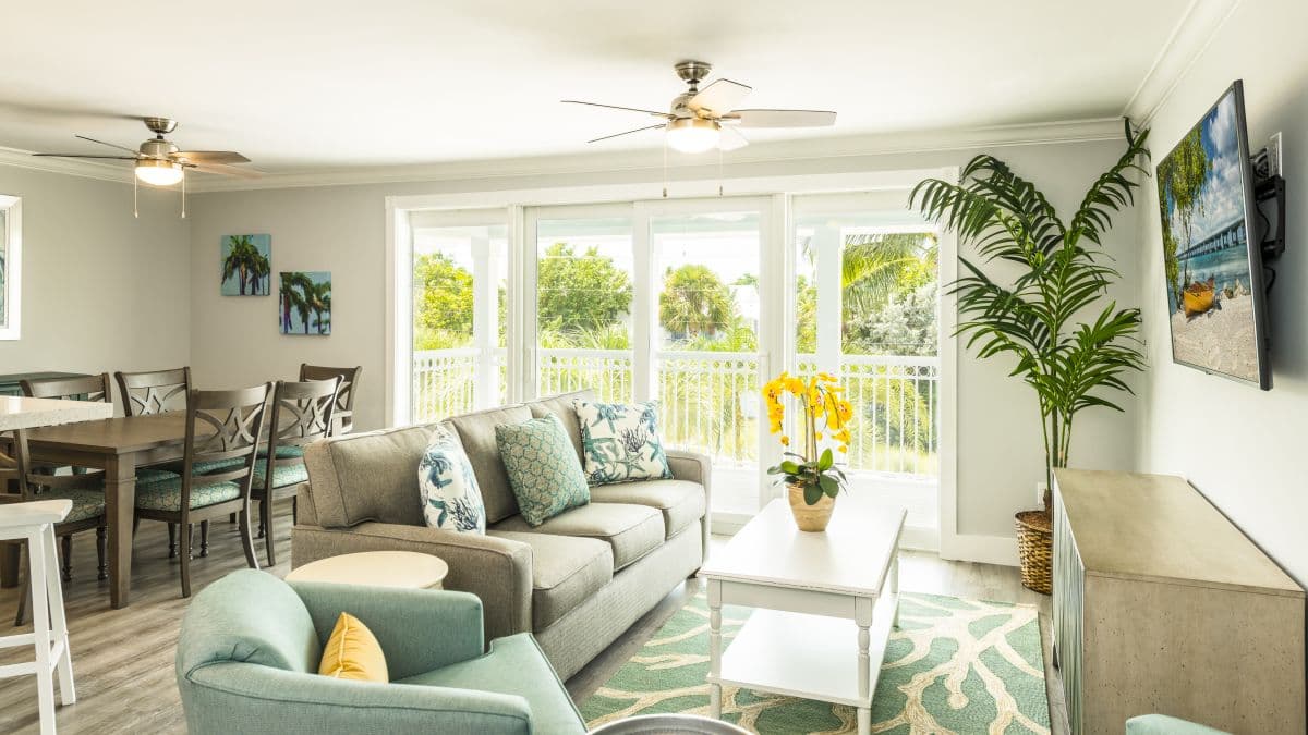 Upper Sunset North - Image 6