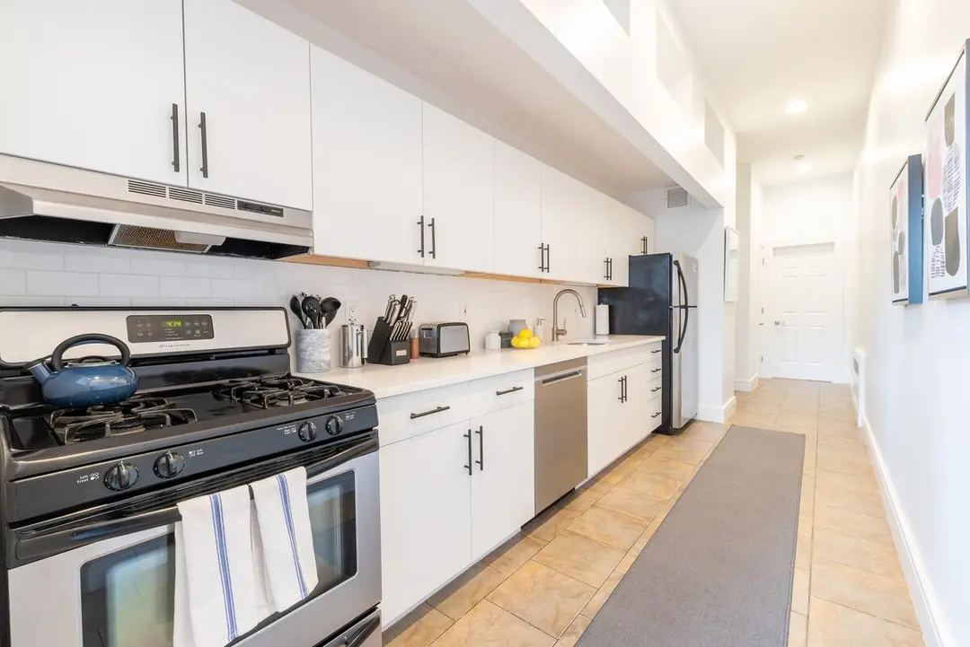 Cypress Court II - Image 5