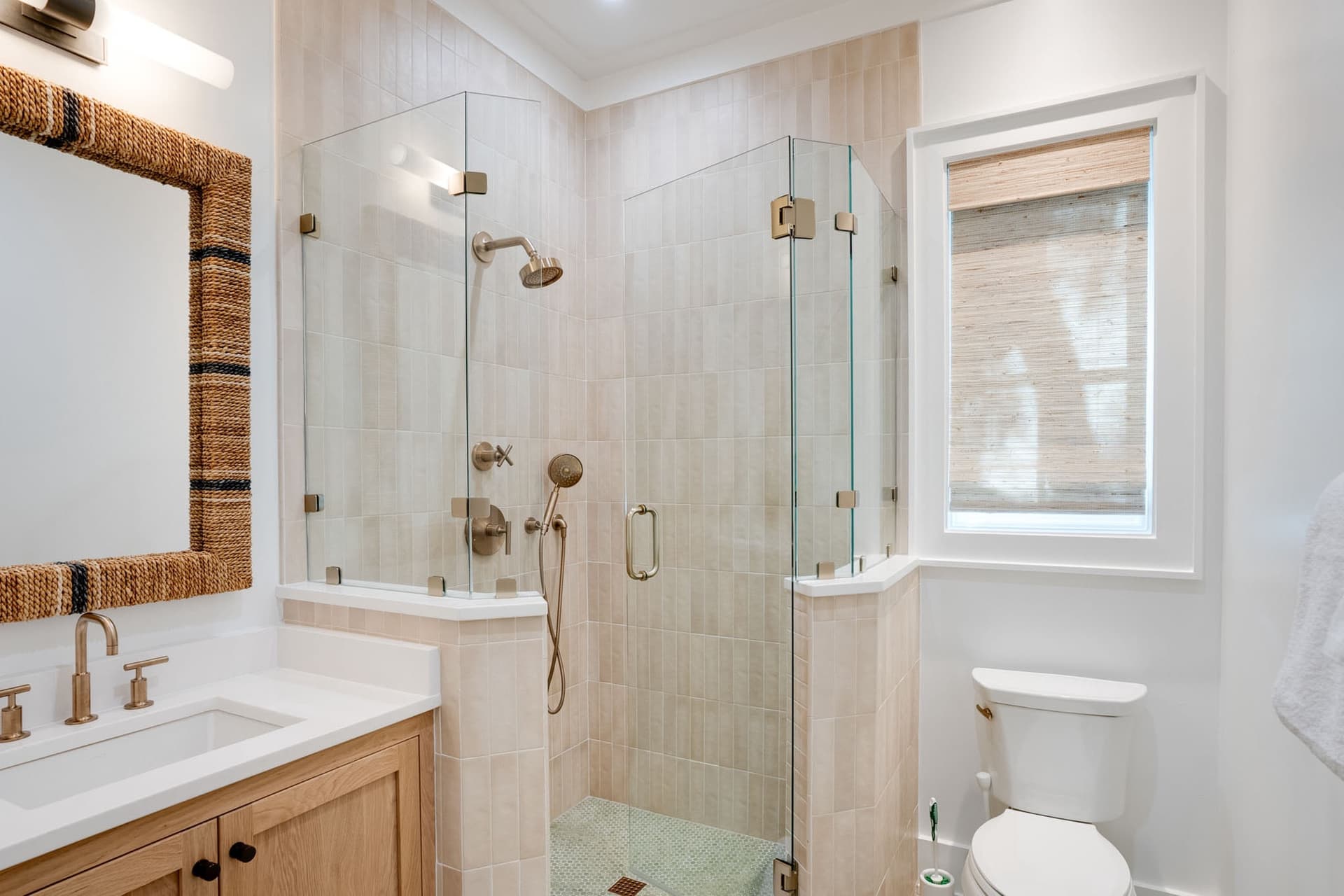 Shore To Have Fun - Image 23