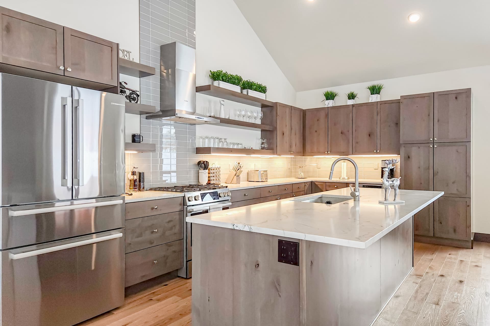 Slice of Silverthorne House - Image 9