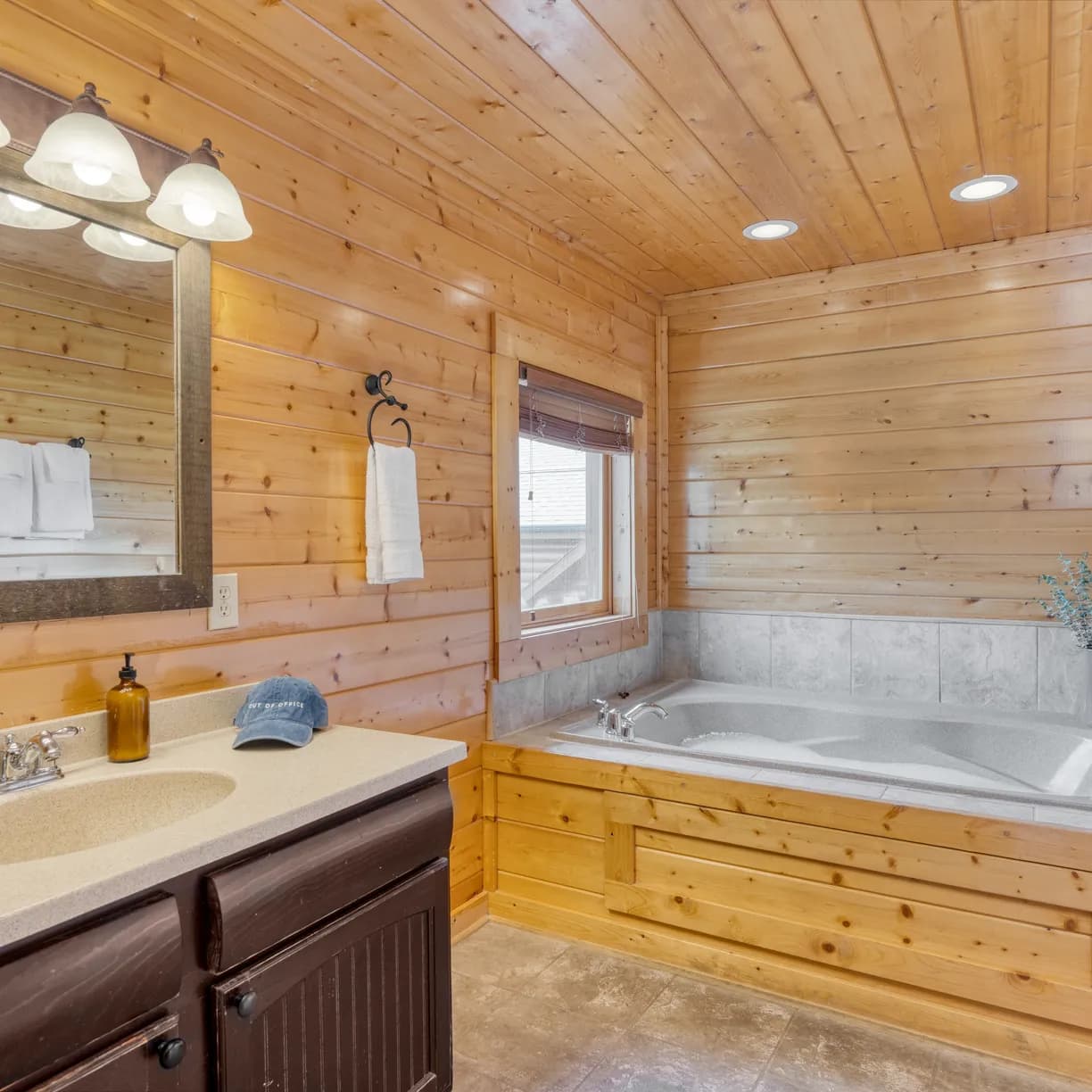 Delmont Manor - Image 27