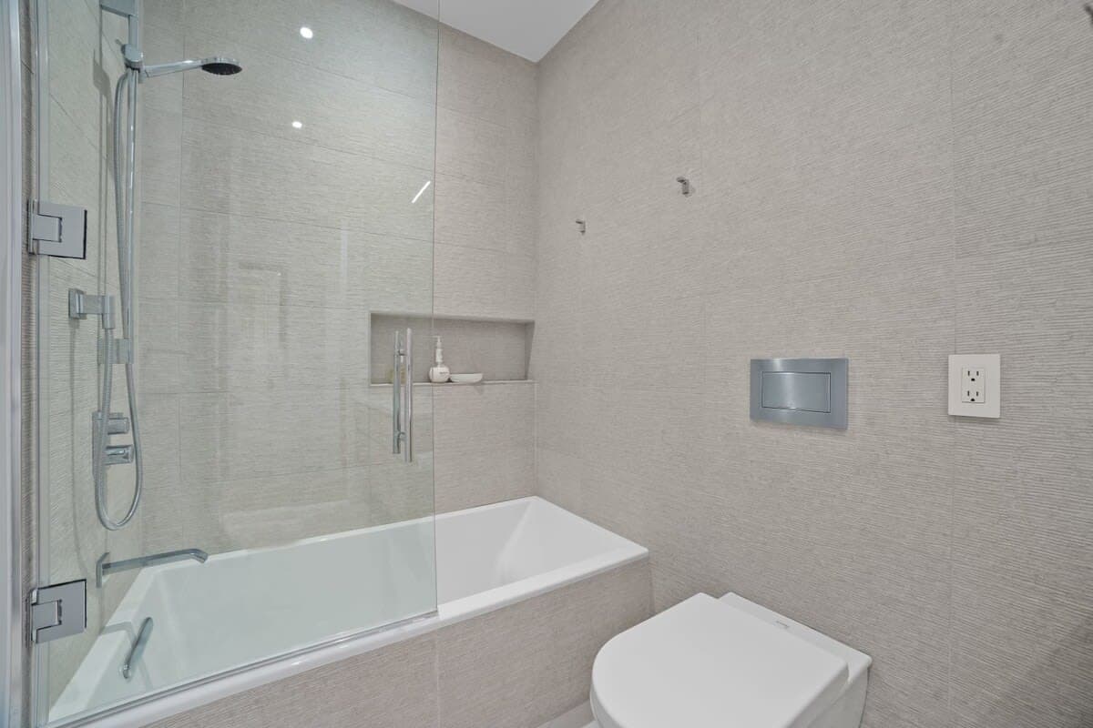 Madison Place - Image 26