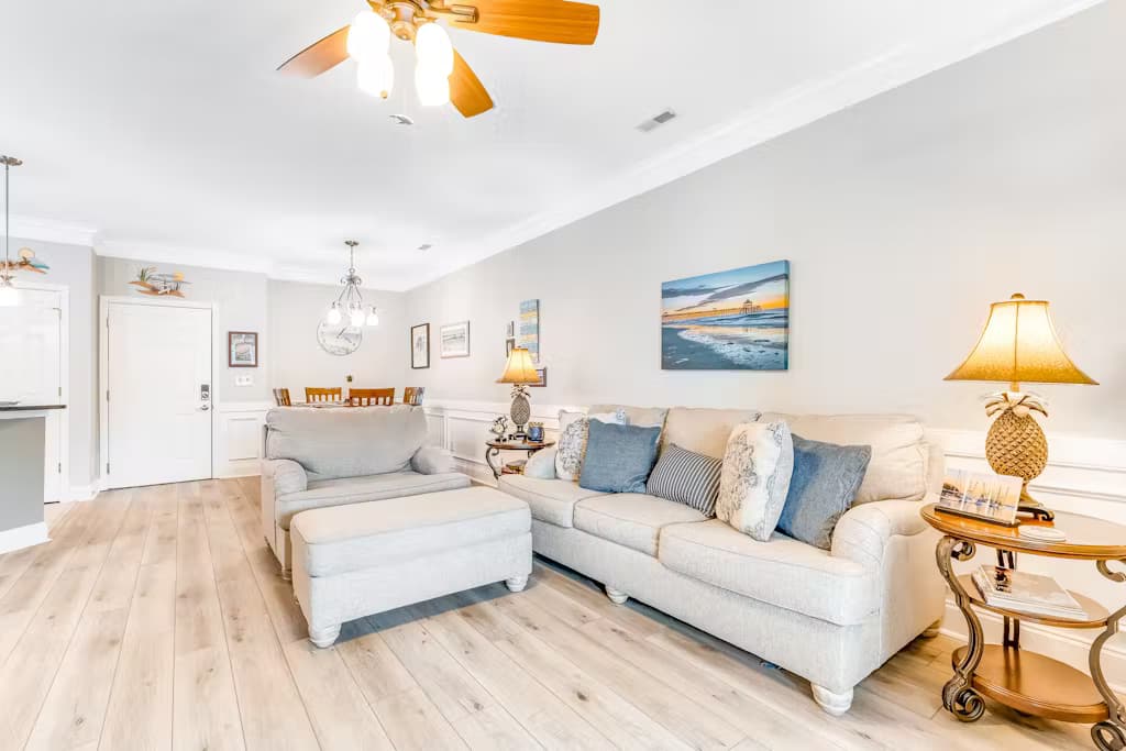 One Eyed Chihuahua - Image 2