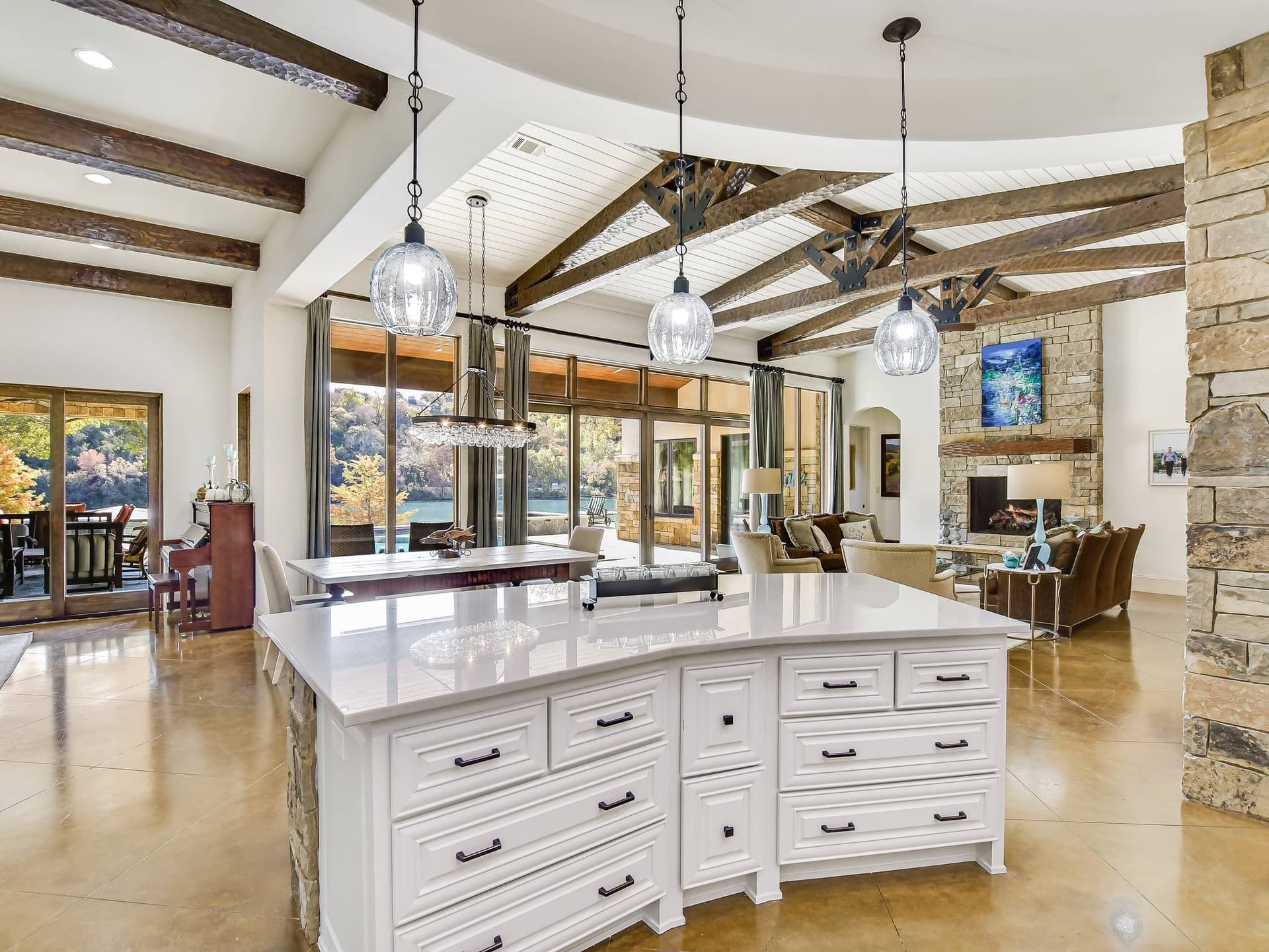 Elite on Lake Austin - Image 8