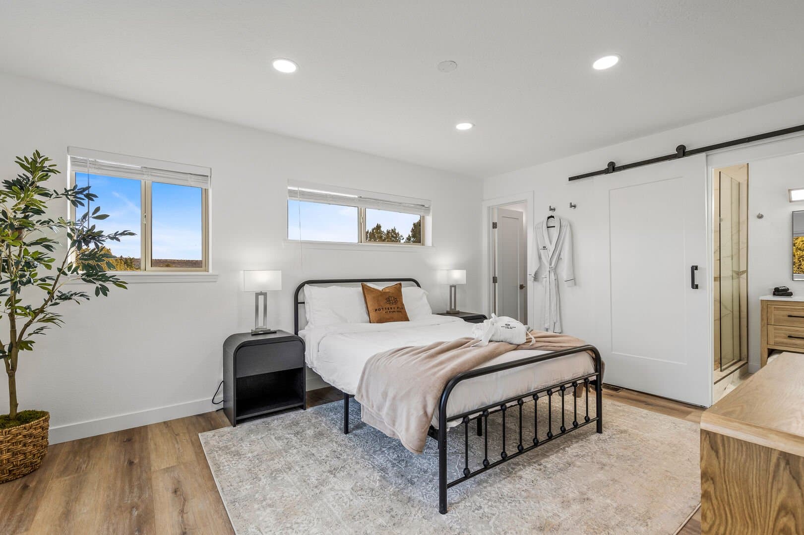 Pottery Place - Image 20