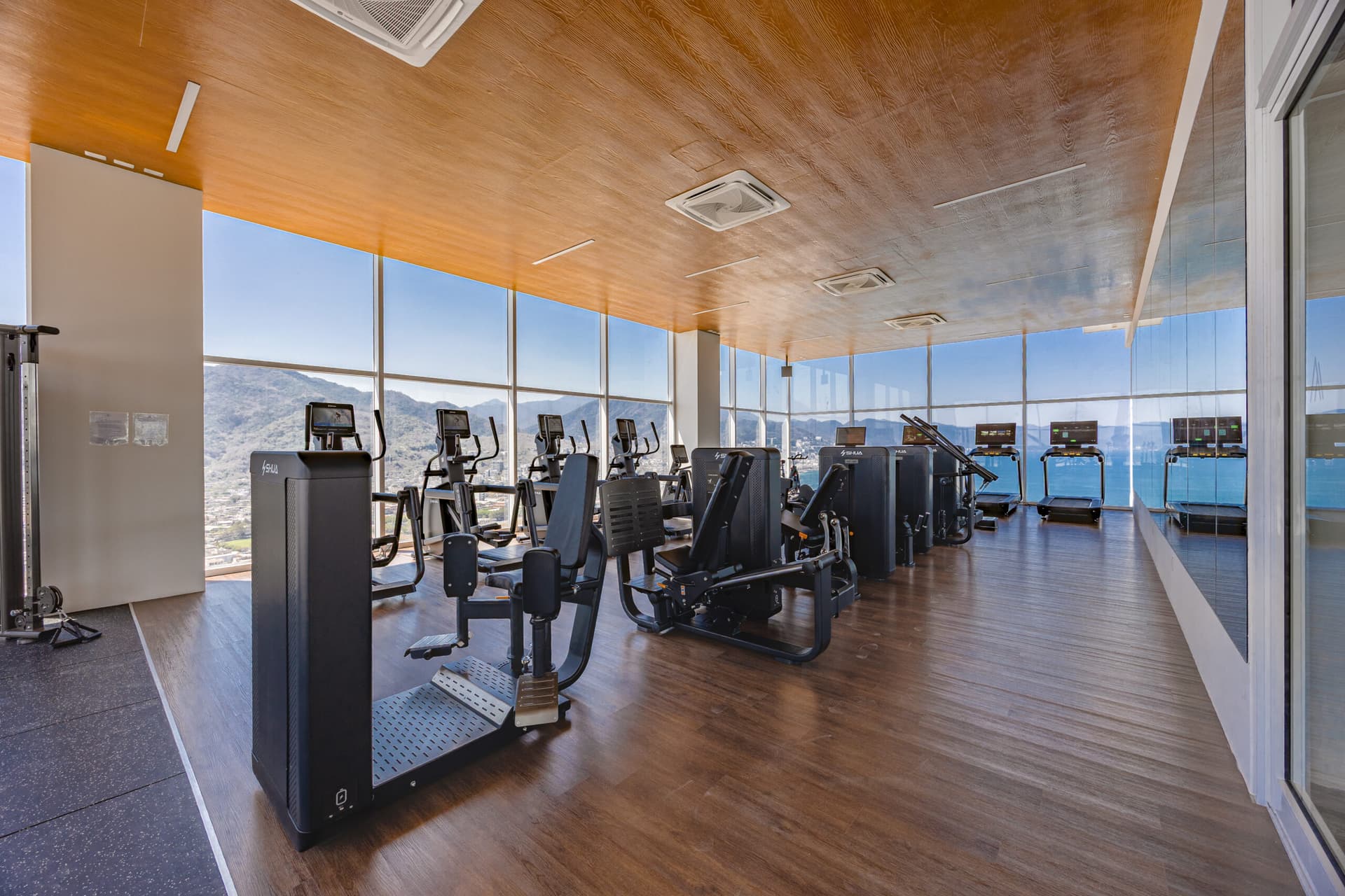 Harbor 171 Residences #803 - Image 51