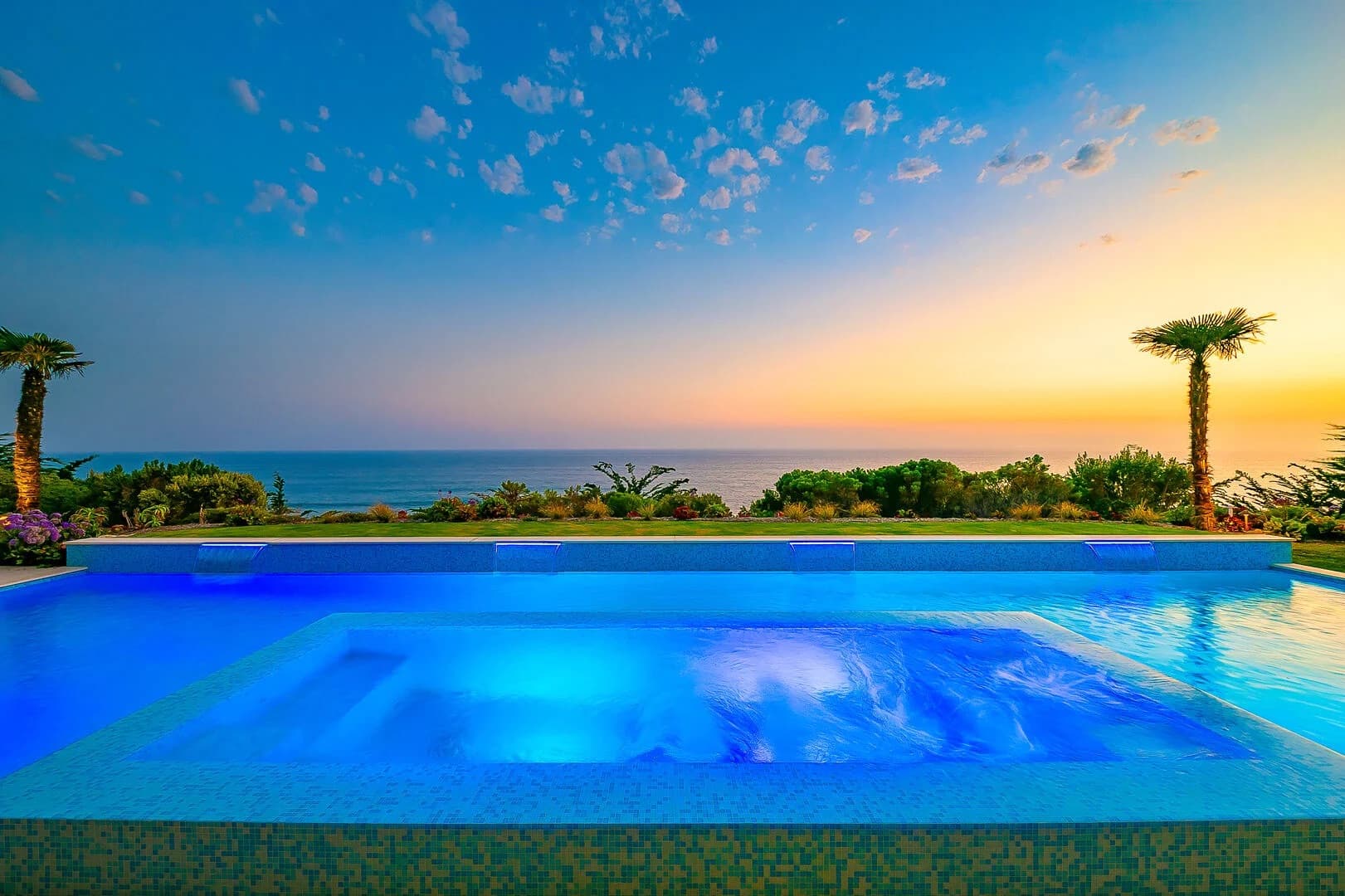 Malibu Beach Oasis - Image 12