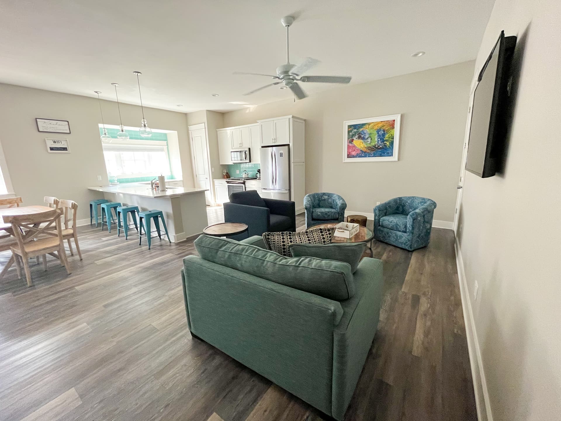 Gabby’s Retreat - Image 17