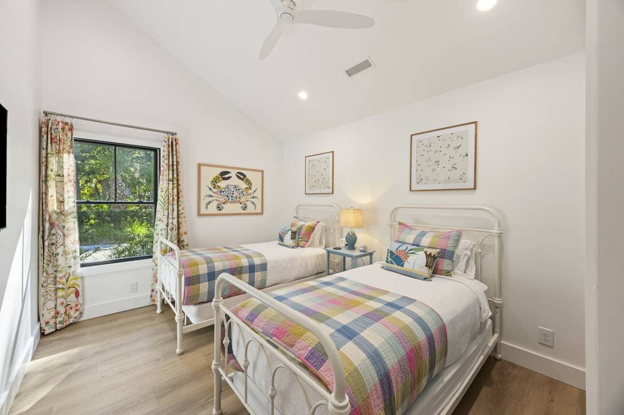 Beach Days on Conifer - Image 27