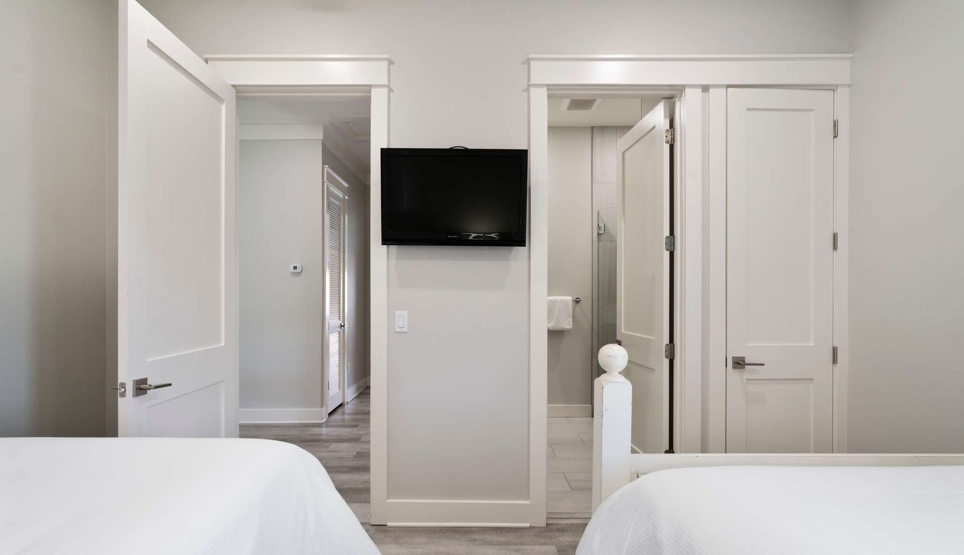 Latitudes Manor - Image 28