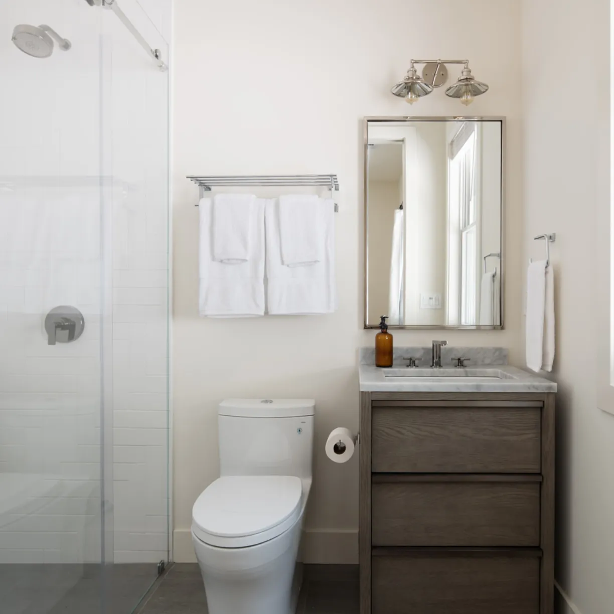 Syrah House - Image 19