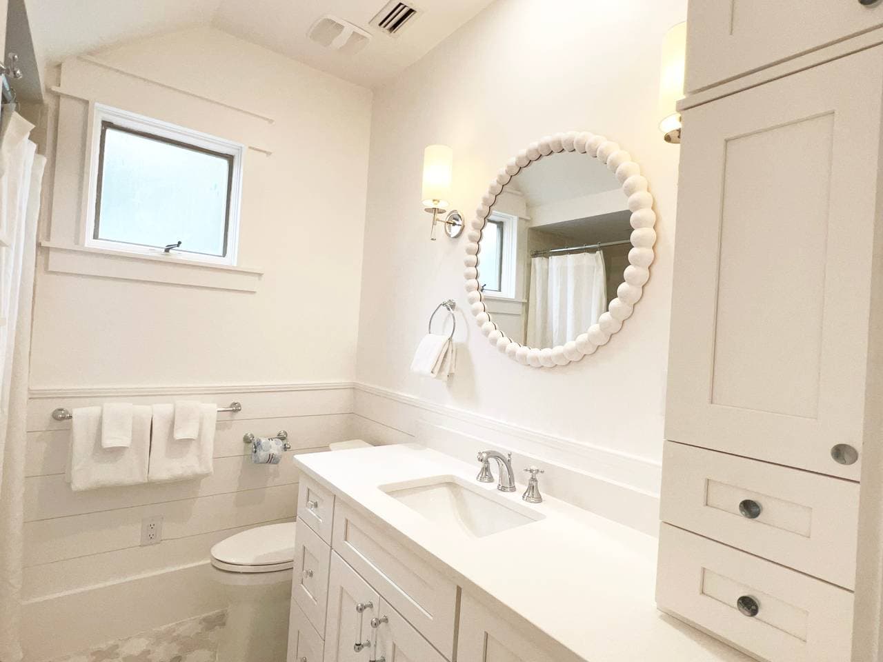 Toes in the Water Home - Image 19