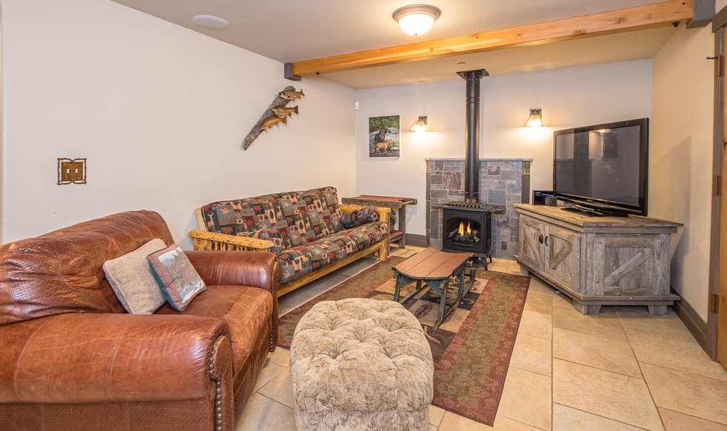 Upper Beehive Basin - Image 38