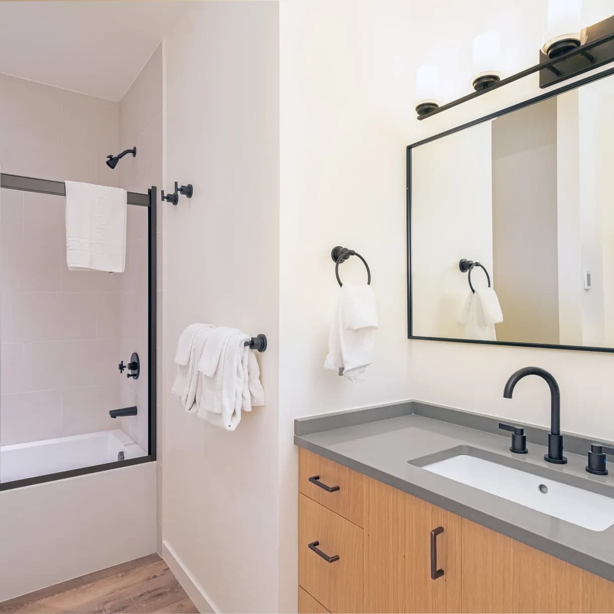 Manitou Riverhouse #115 - Image 8