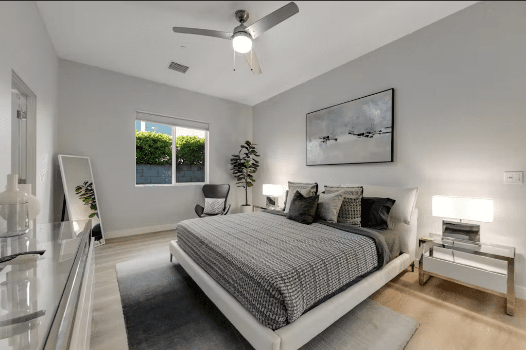 Modern Distinction Home - Image 19