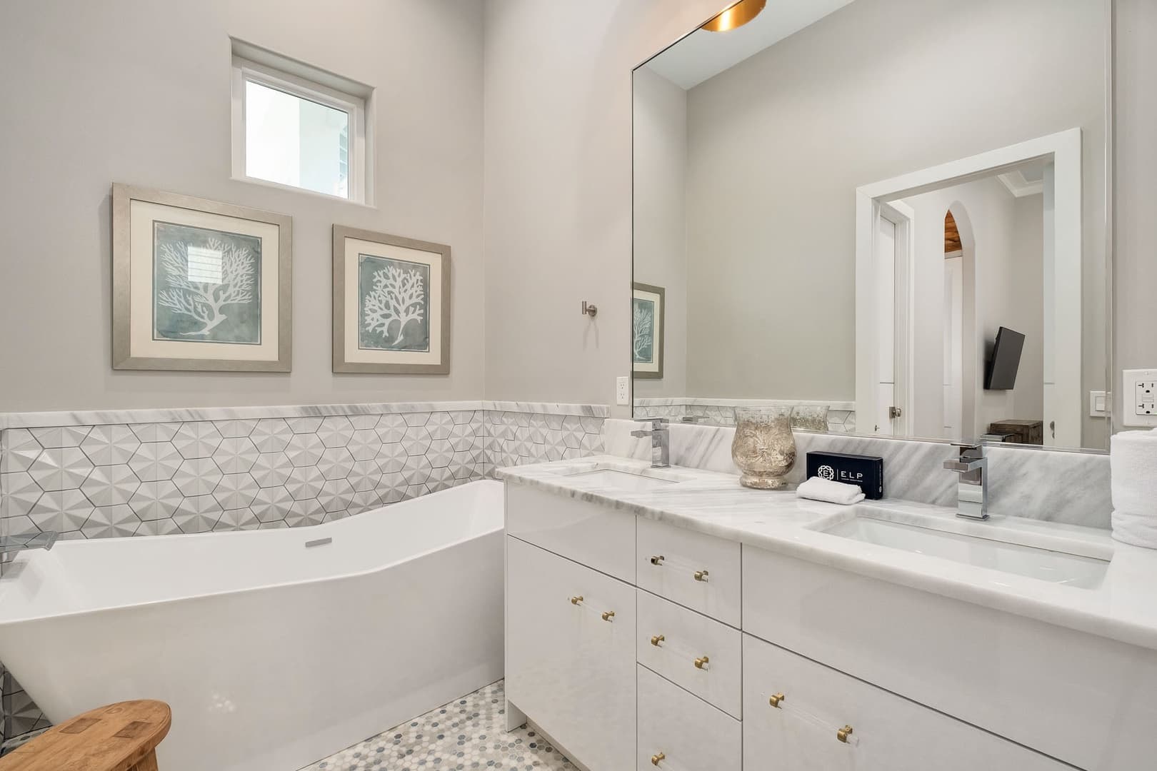 Coastal Dream - Image 24