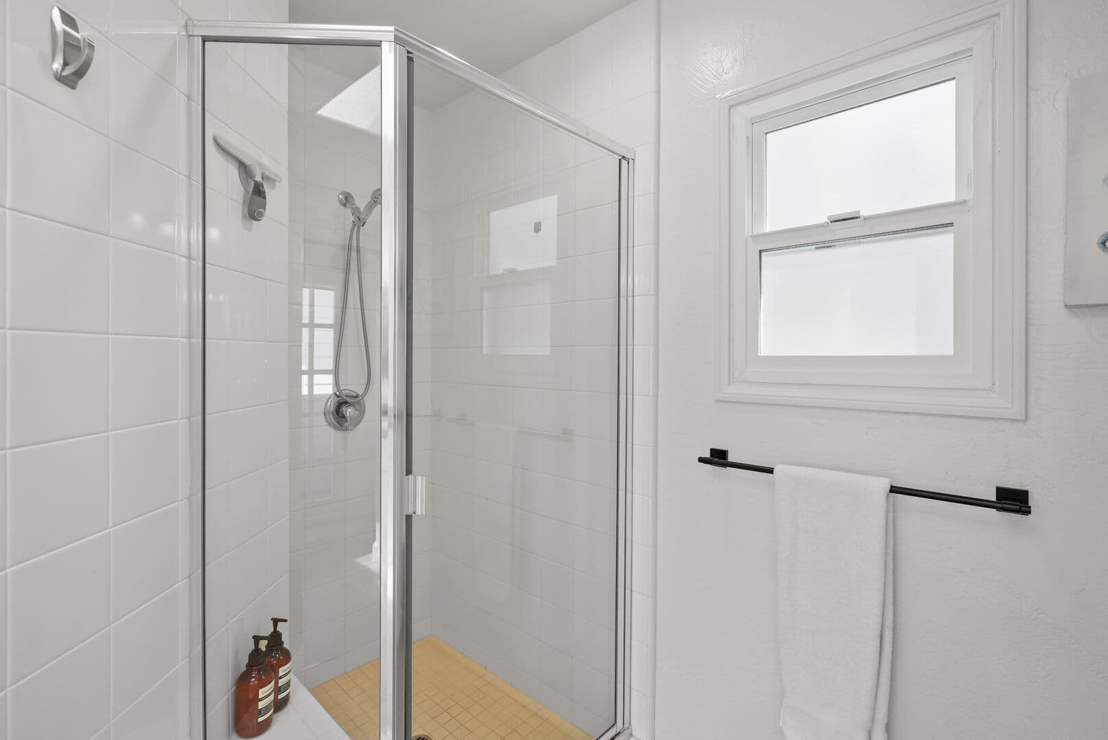 Kolmar Beach Home - Image 16