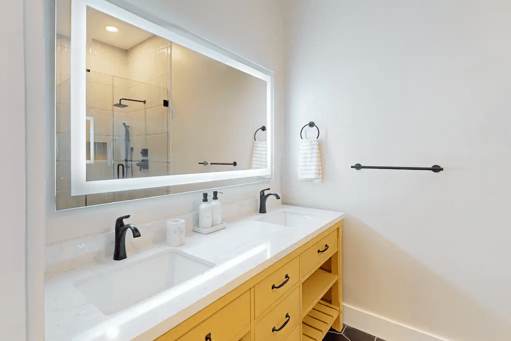 River Rock Cottage - Image 12