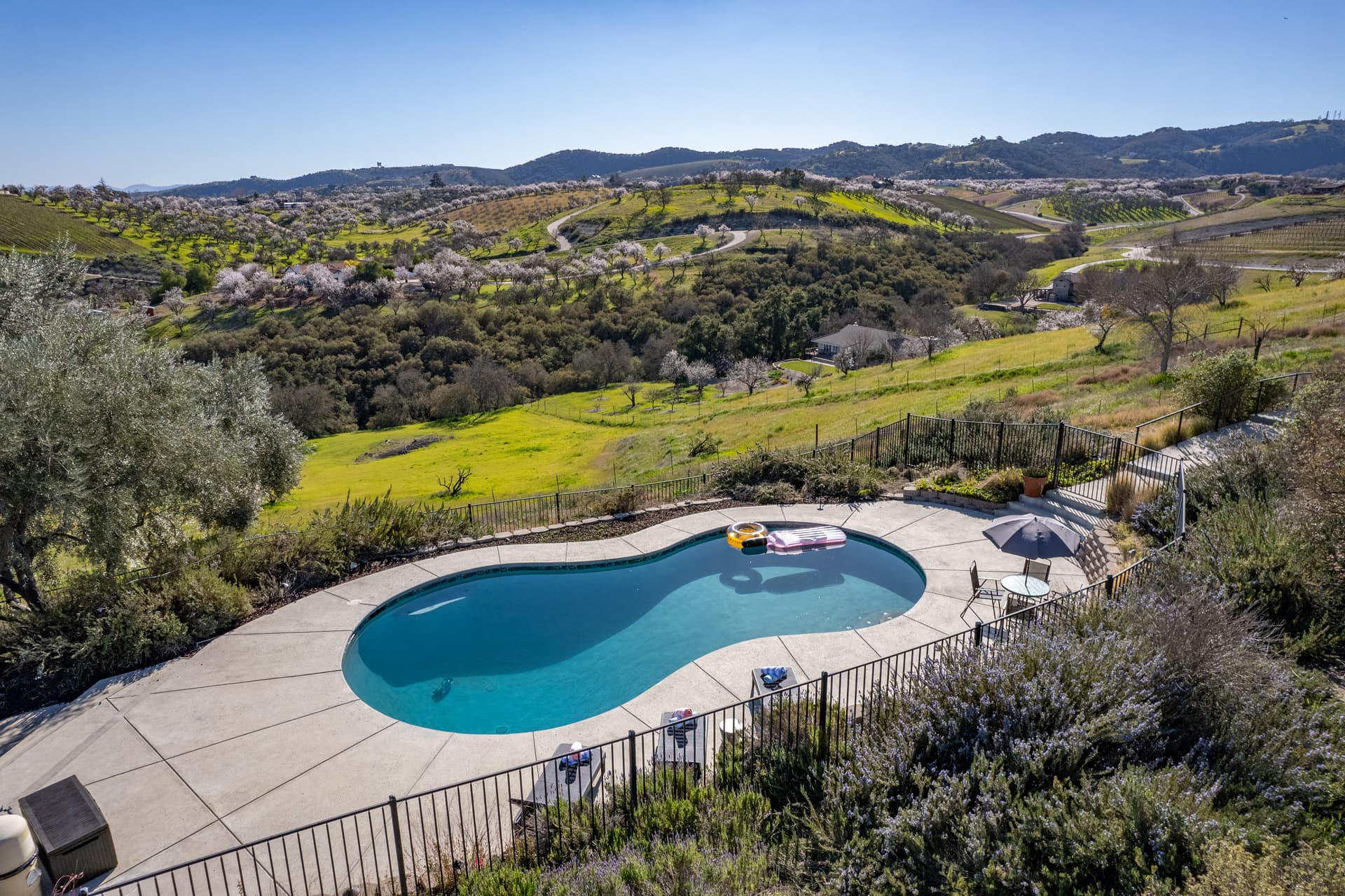 Mira Vista Manor - Image 72