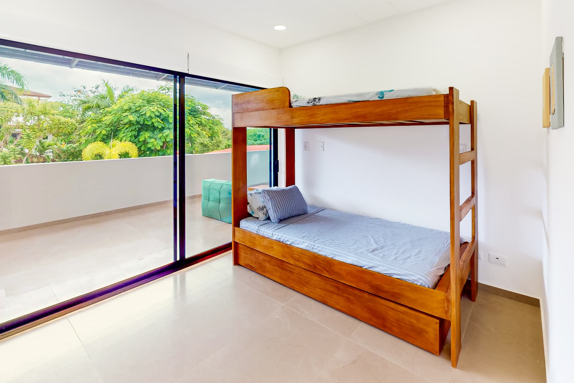 Coral Home 2 - Image 15