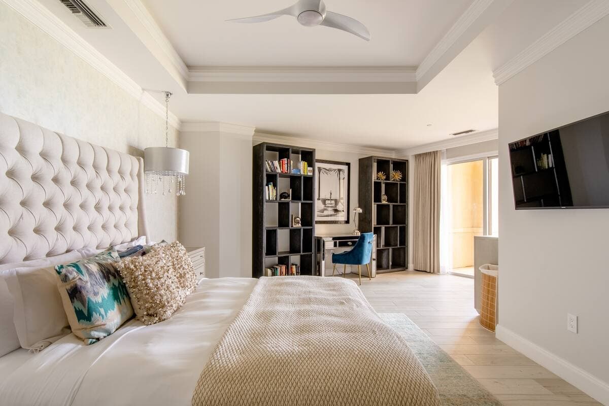 Ritz-Carlton Residence #107 - Image 12