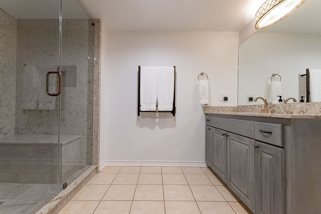 French Polo Manor - Image 31