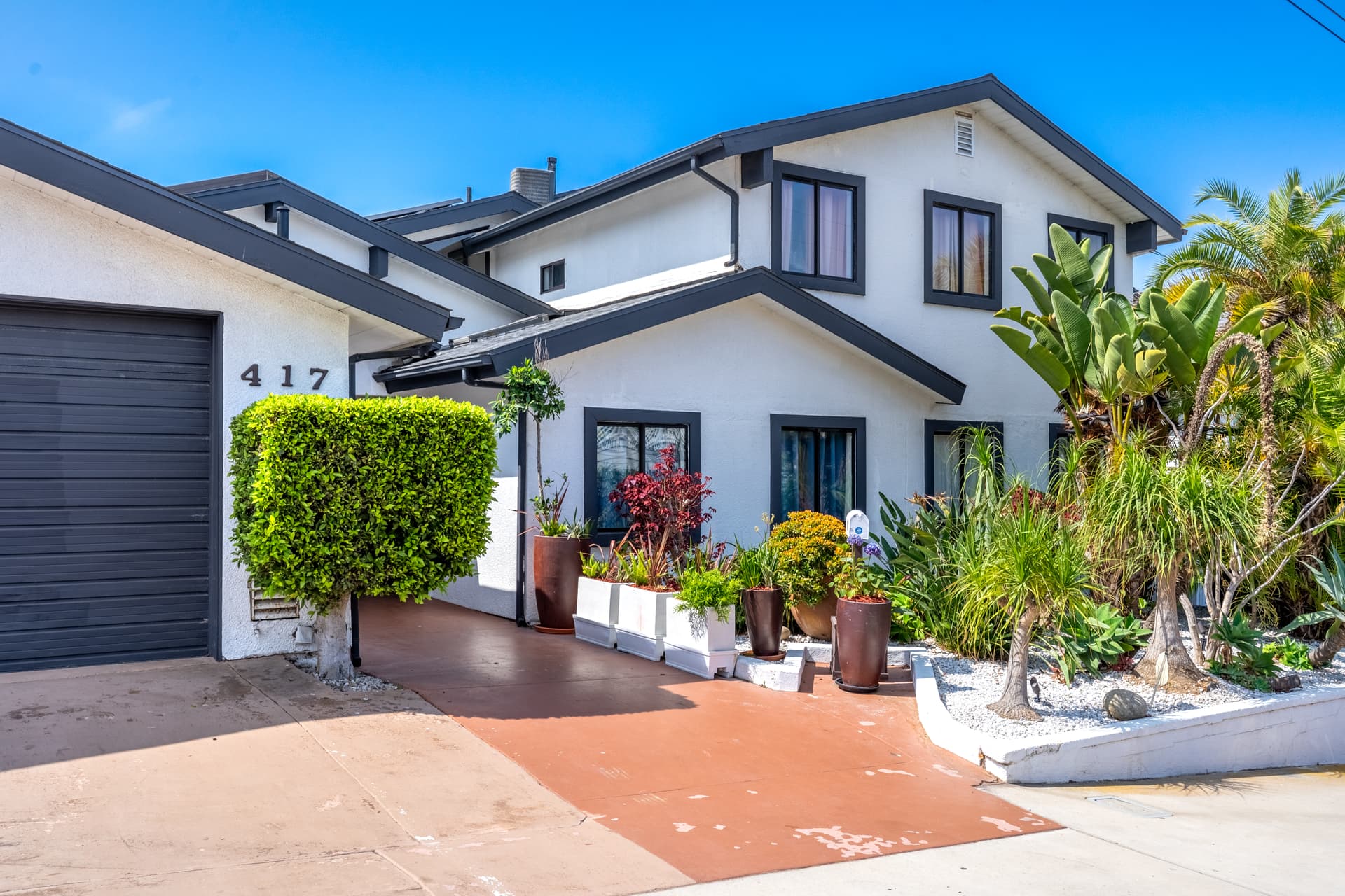 Ocean Front Escape - Image 24